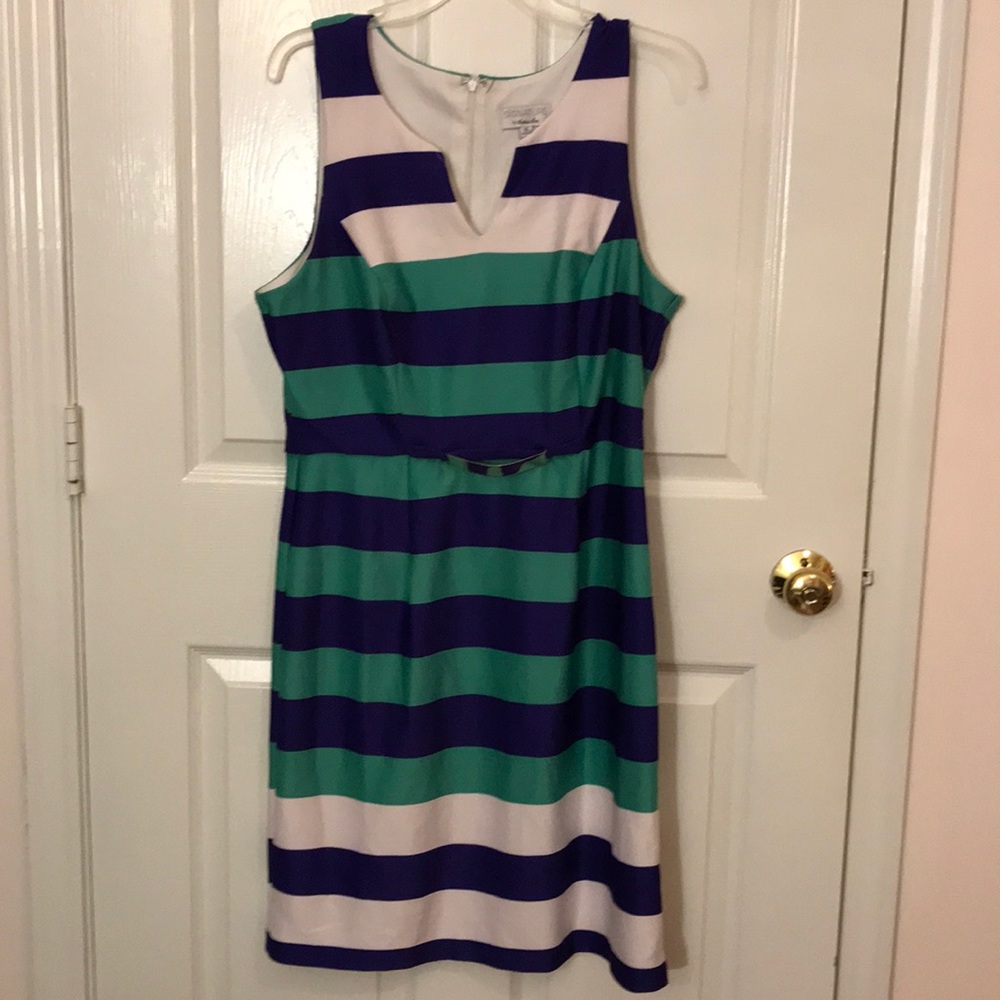 Signature by Robbie Bee dress